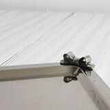 Petit plateau vintage en métal avec nœud décoratif