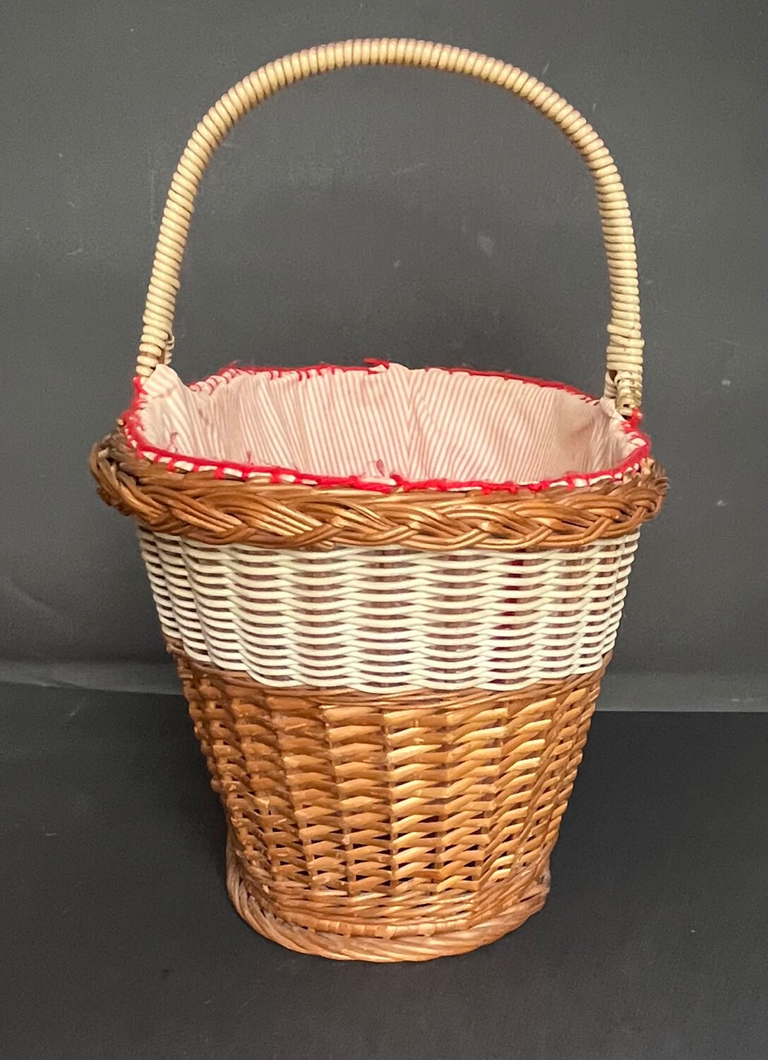 Wicker basket