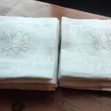 12 serviettes de table anciennes monogramme MD