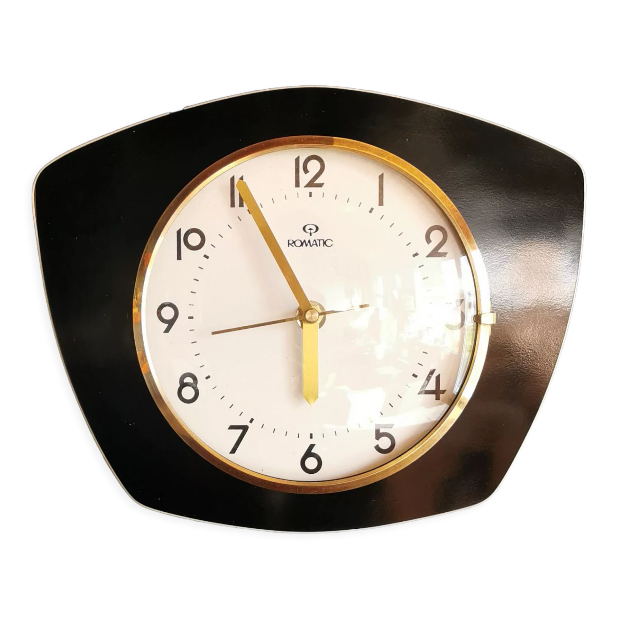 Vintage formica clock silent trapezoid wall clock "Romatic black"