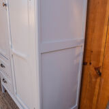 Armoire parisienne