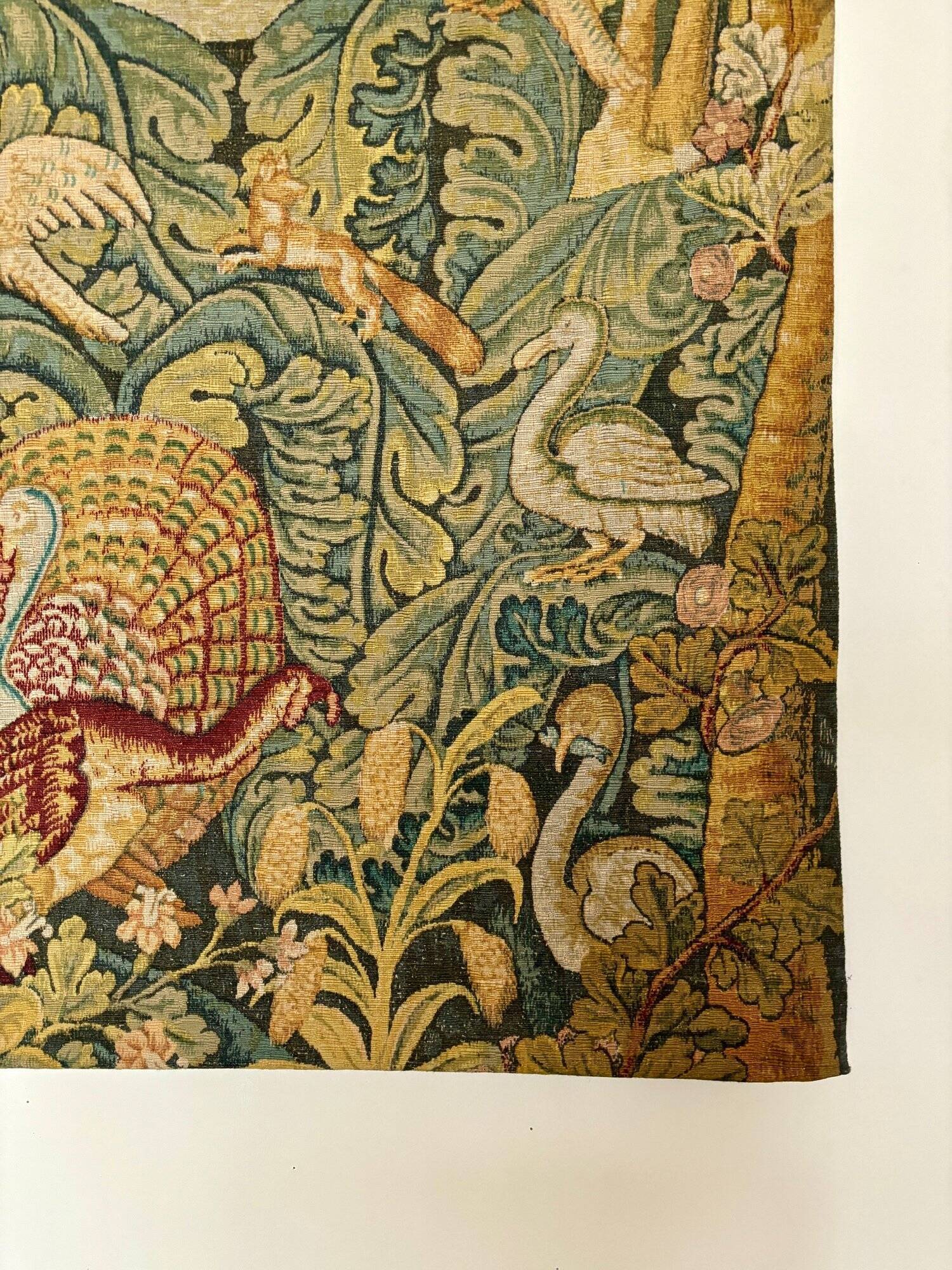 Aubusson tapestry from the Robert Four factory in wool and linen after "The Bestiary"
