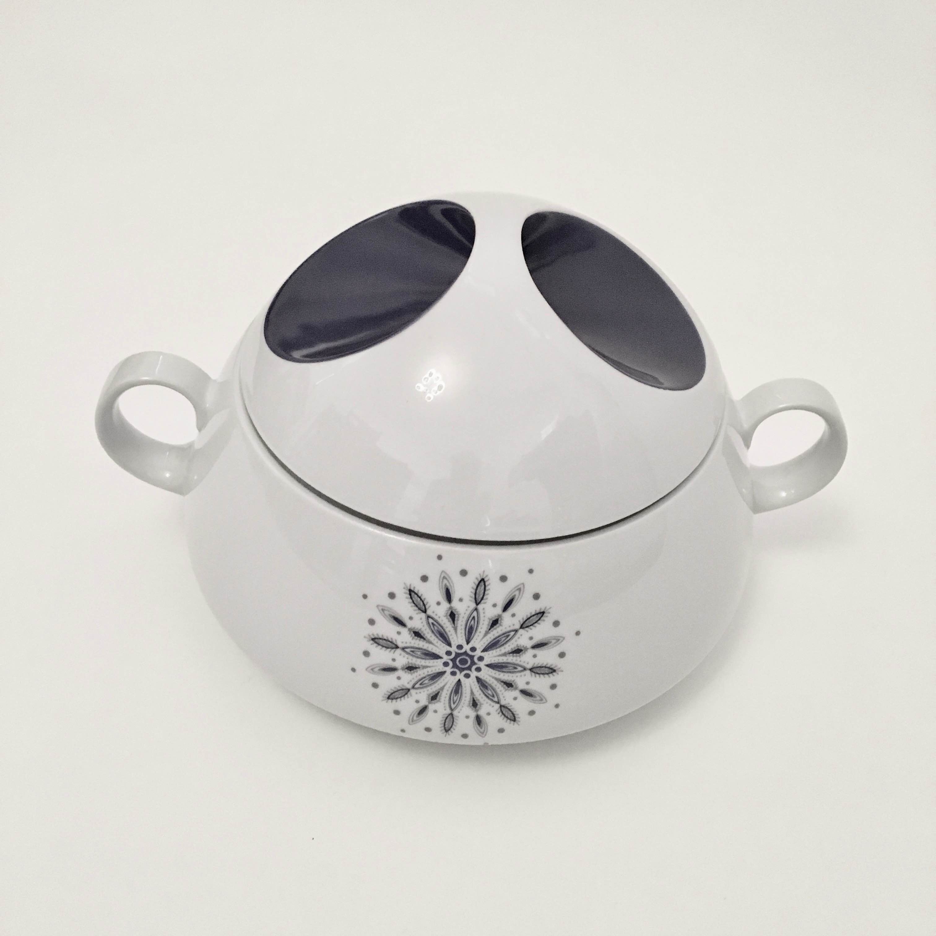 Soup tureen and dish Bareuther Babaria from the 1970s