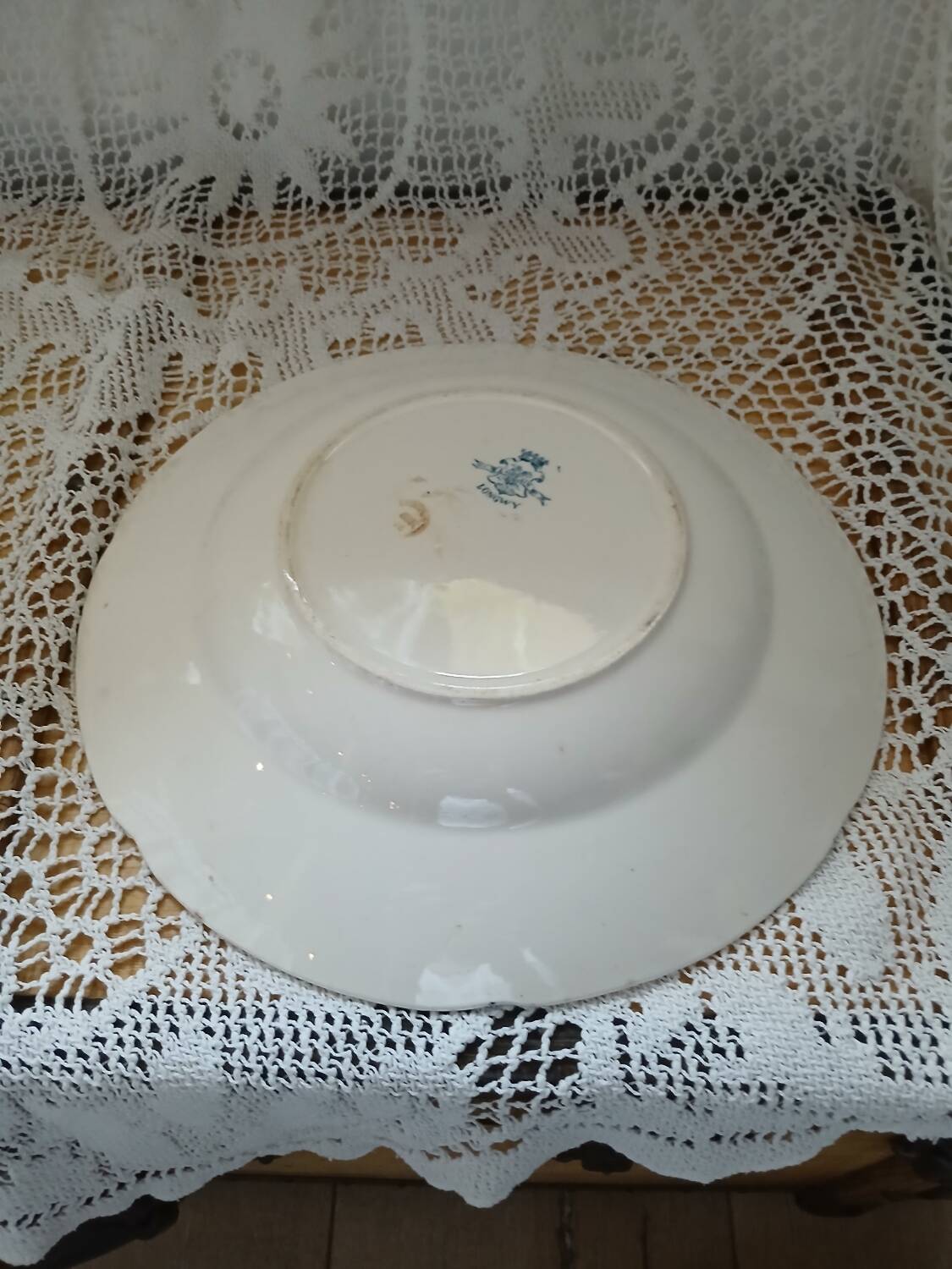 Longwy iron earth dinnerware set