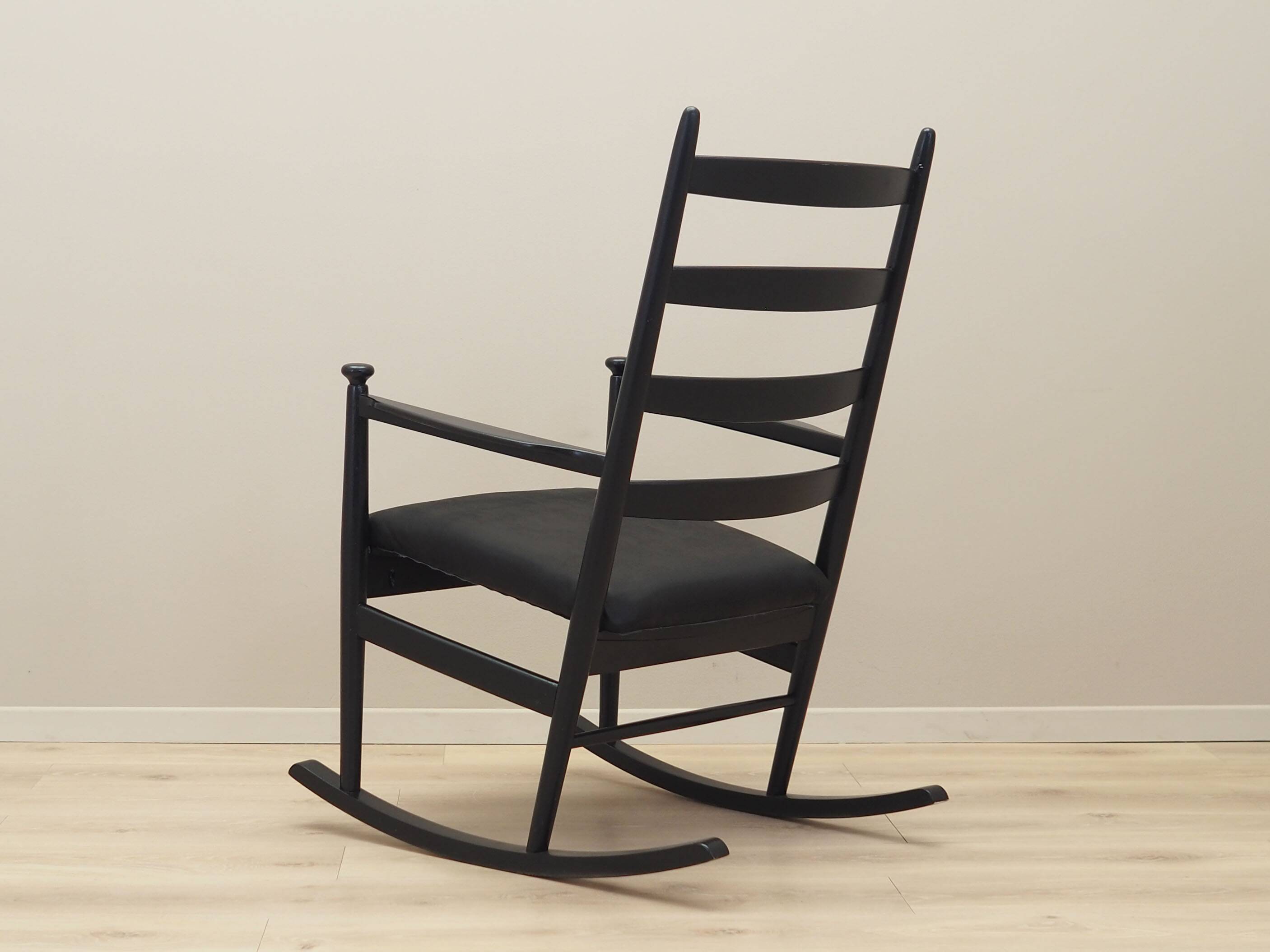 Fauteuil à bascule en hêtre, design danois, années 1970, production : Danemark
