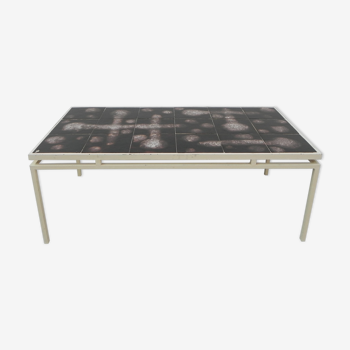Tile table with 18 tiles