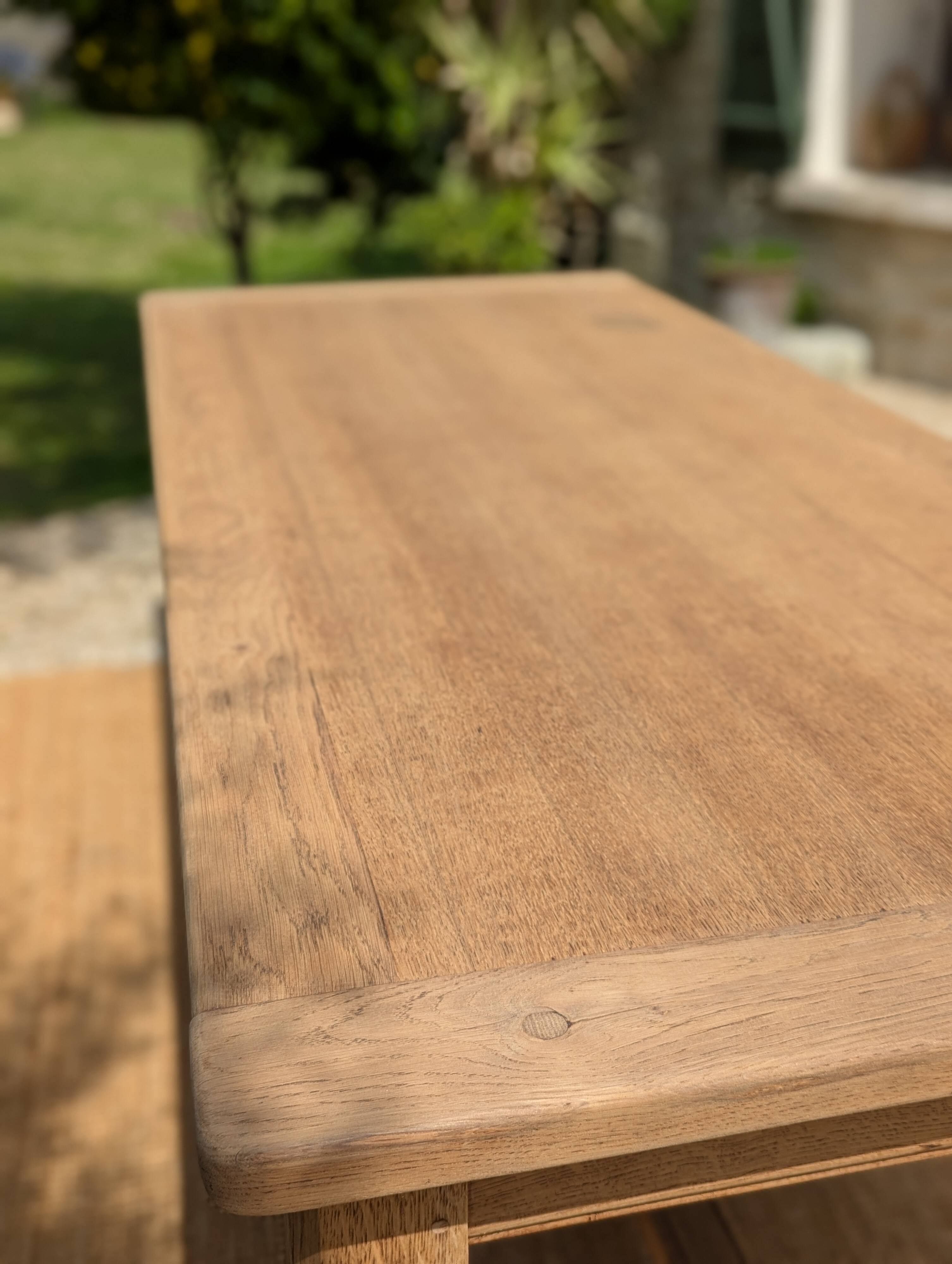Farm table
