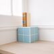 Cube, table d'appoint en carreaux de céramique bleue