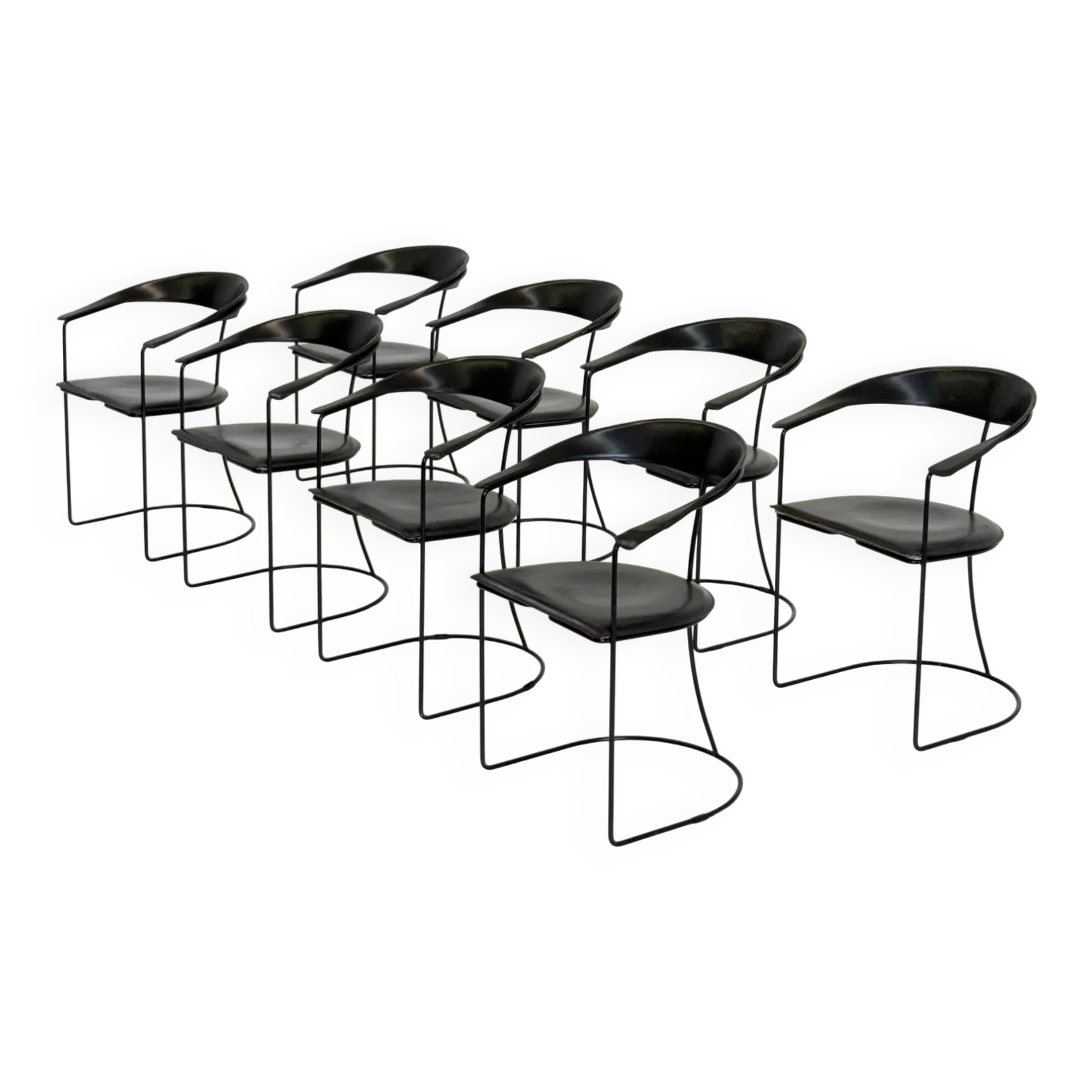 Ensemble de 8 chaises de salle à manger vintage Arrben Ursala en cuir noir.