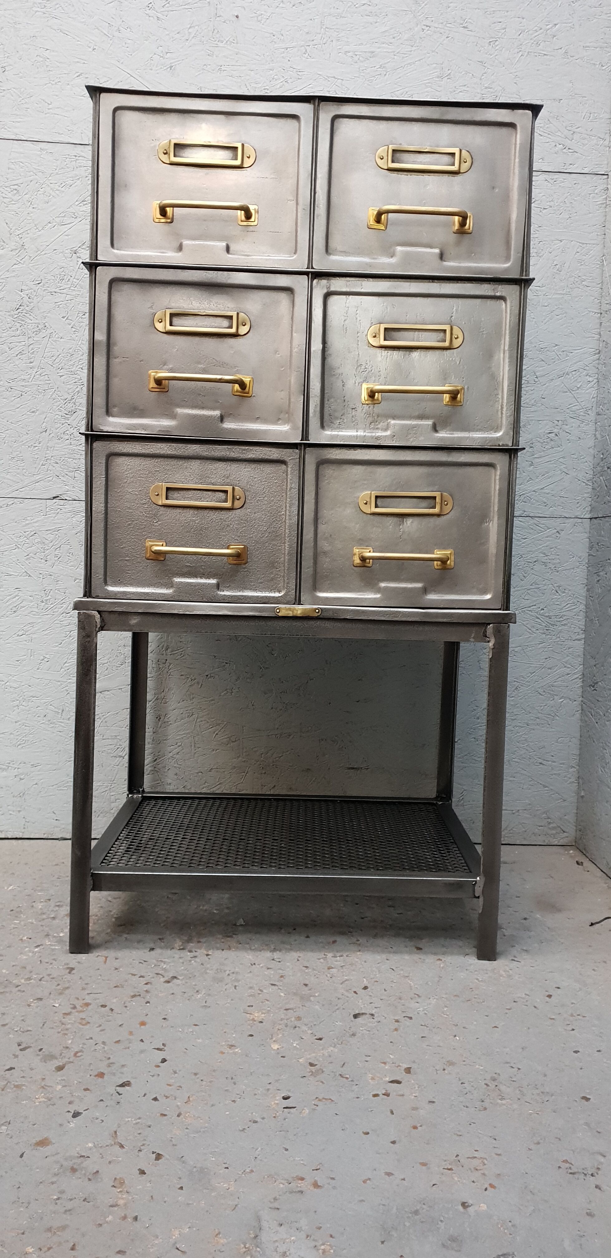 Former furniture workshop six drawers metal Strafor