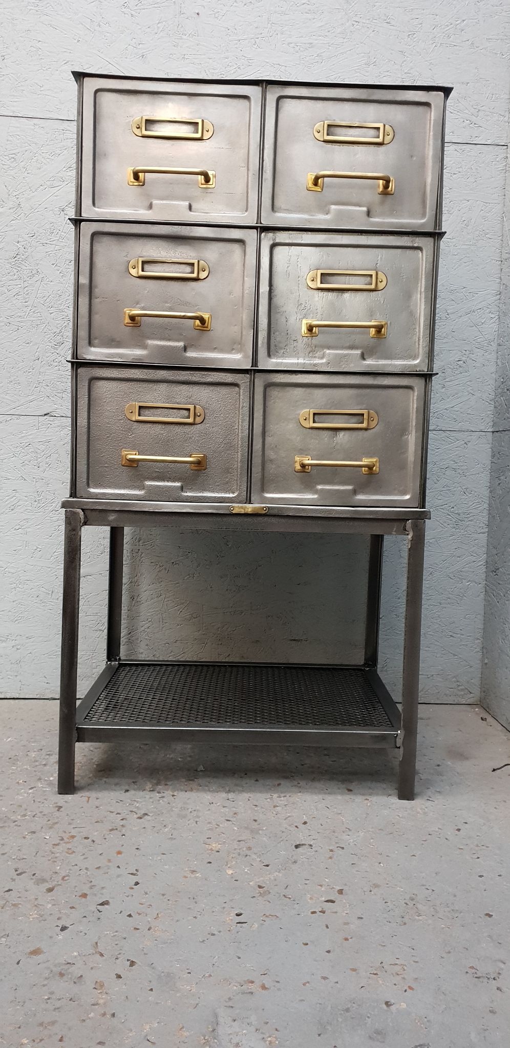 Former furniture workshop six drawers metal Strafor