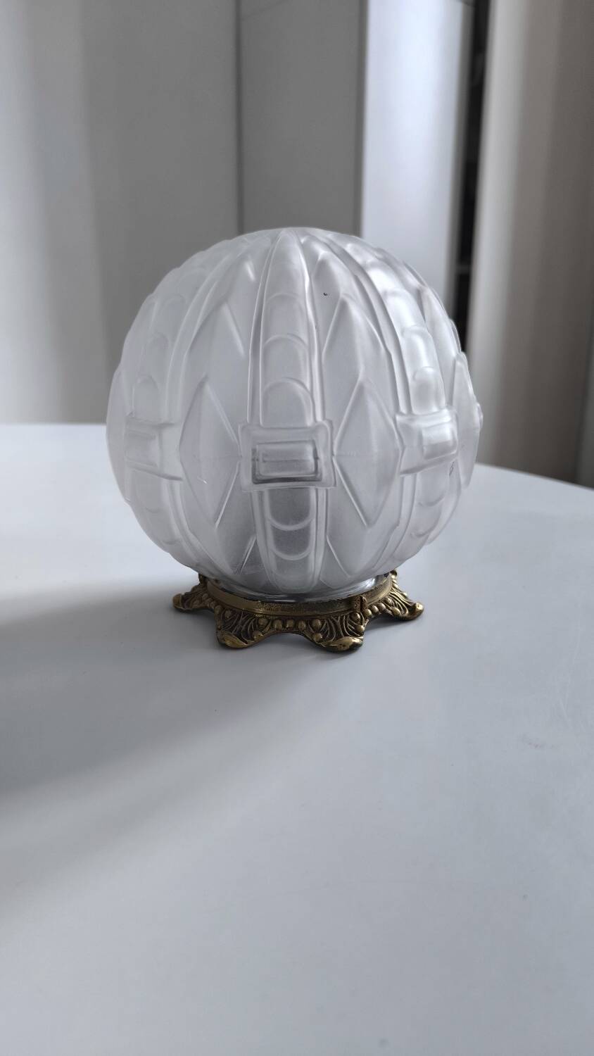 Art Deco ceiling light in frosted glass and bronze 1920
