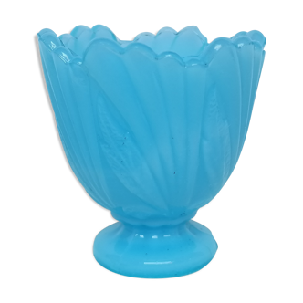Opaline egg cup