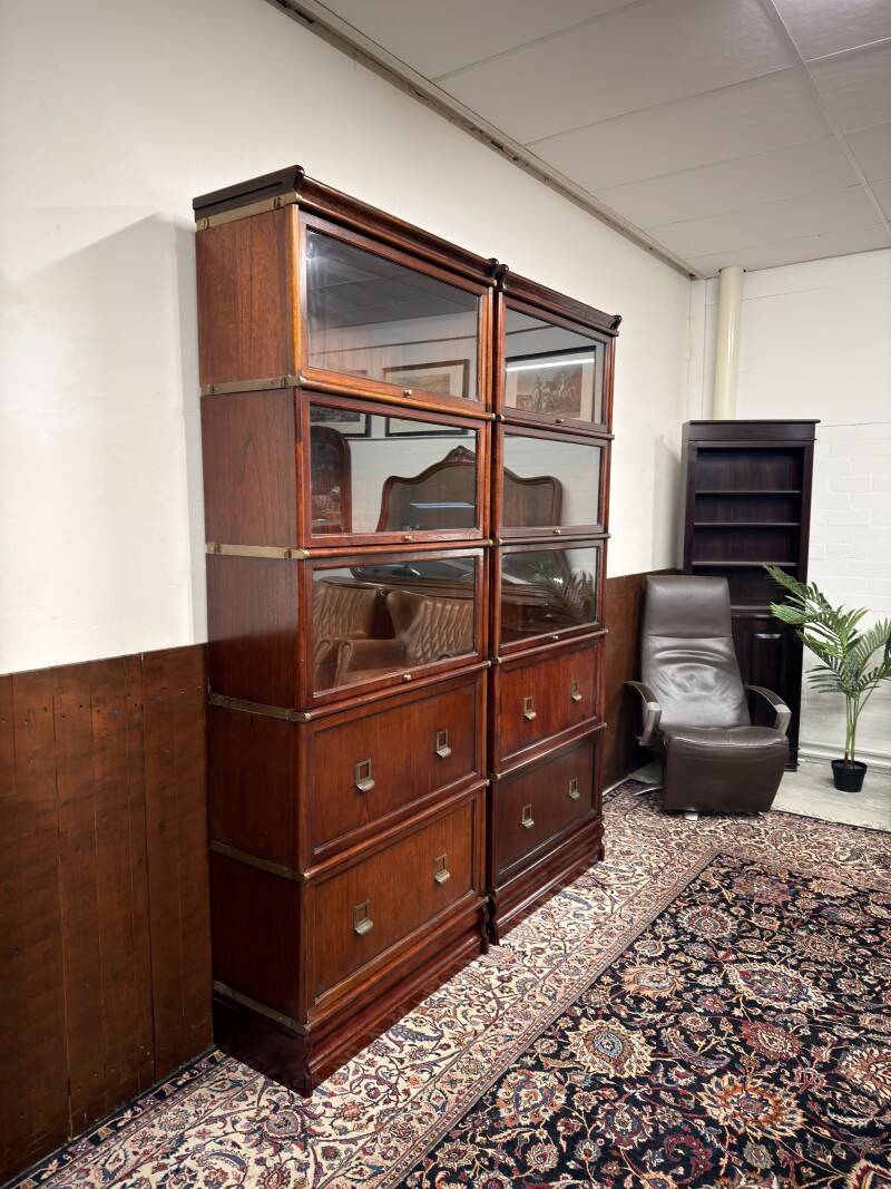 Set English Original Globe Wernicke Bookcase