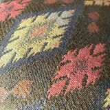 Vintage square cushion