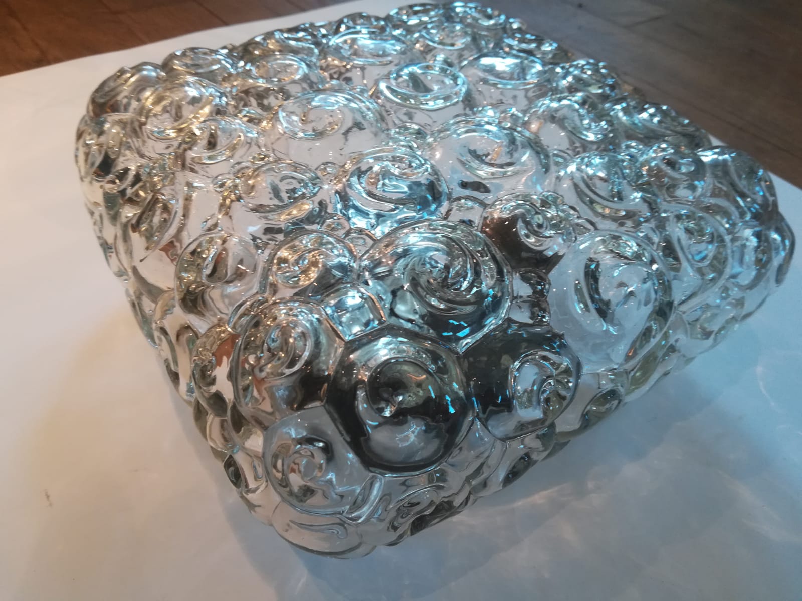 Ceiling lamp bubble "snail" by Helena Tynell