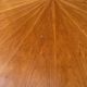 Table ronde vintage avec plateau en bois