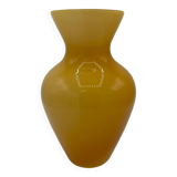 Vase opaline