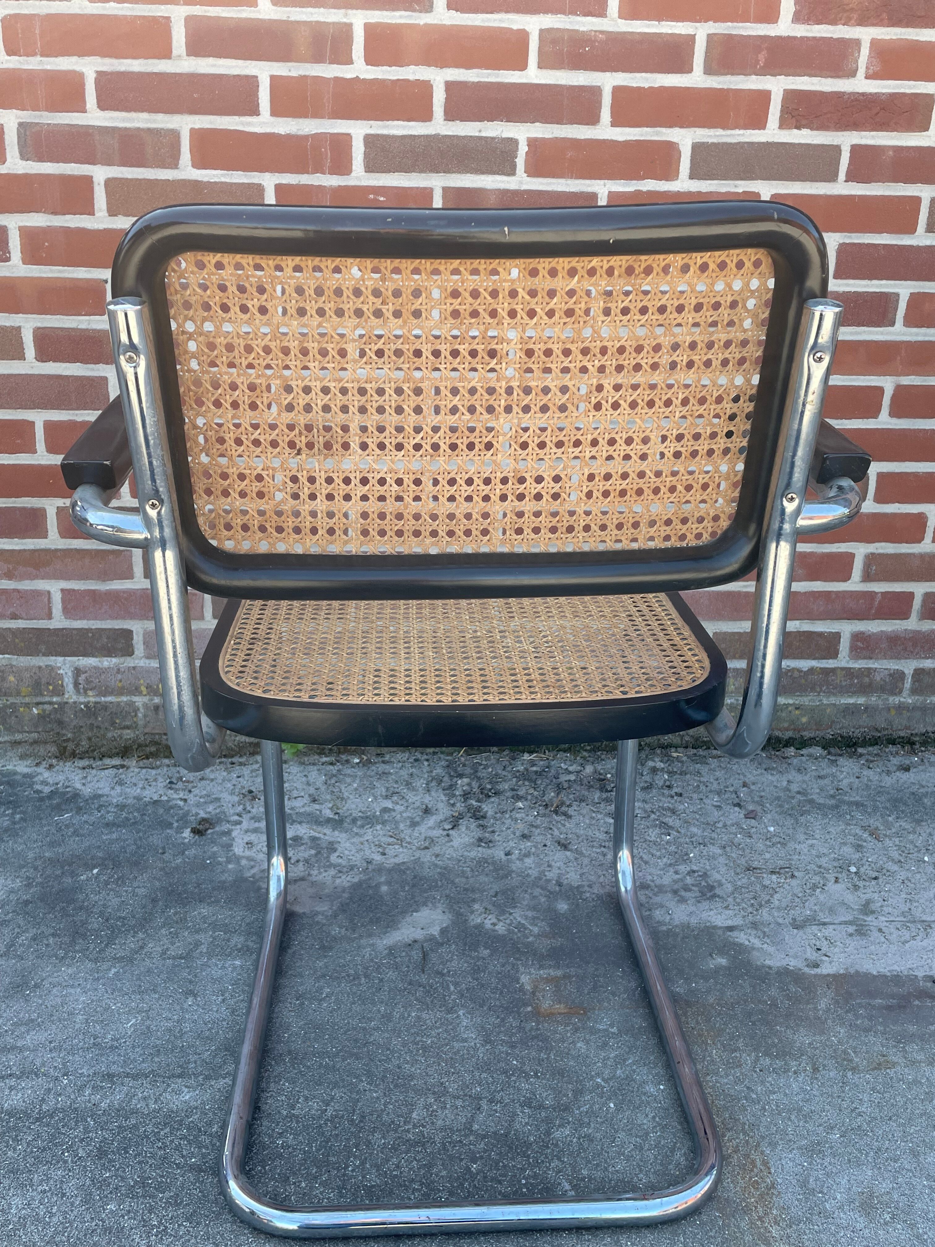 Set of 4 chairs model B64 Cesca with armrests in Black and Chrome