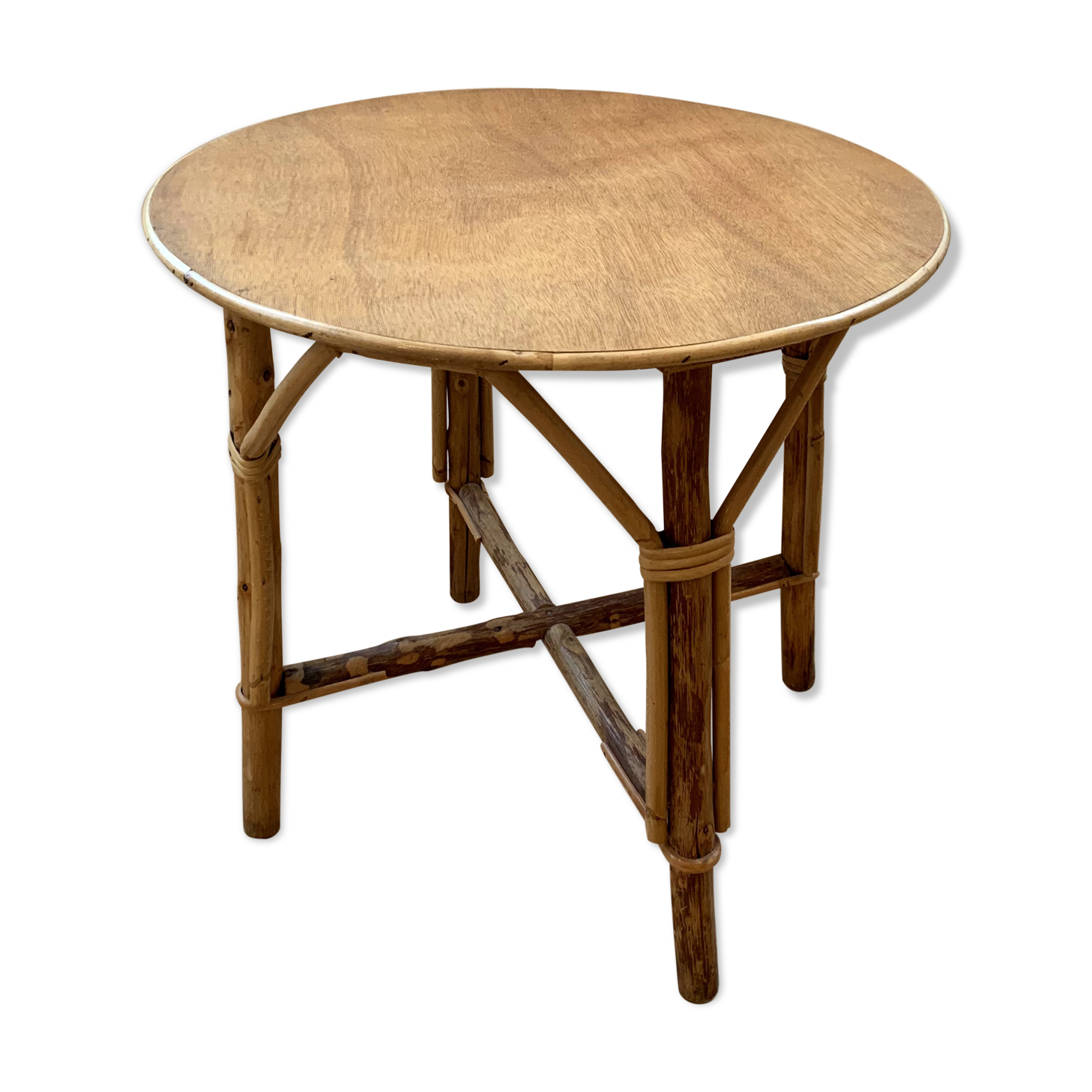 Round rattan side table