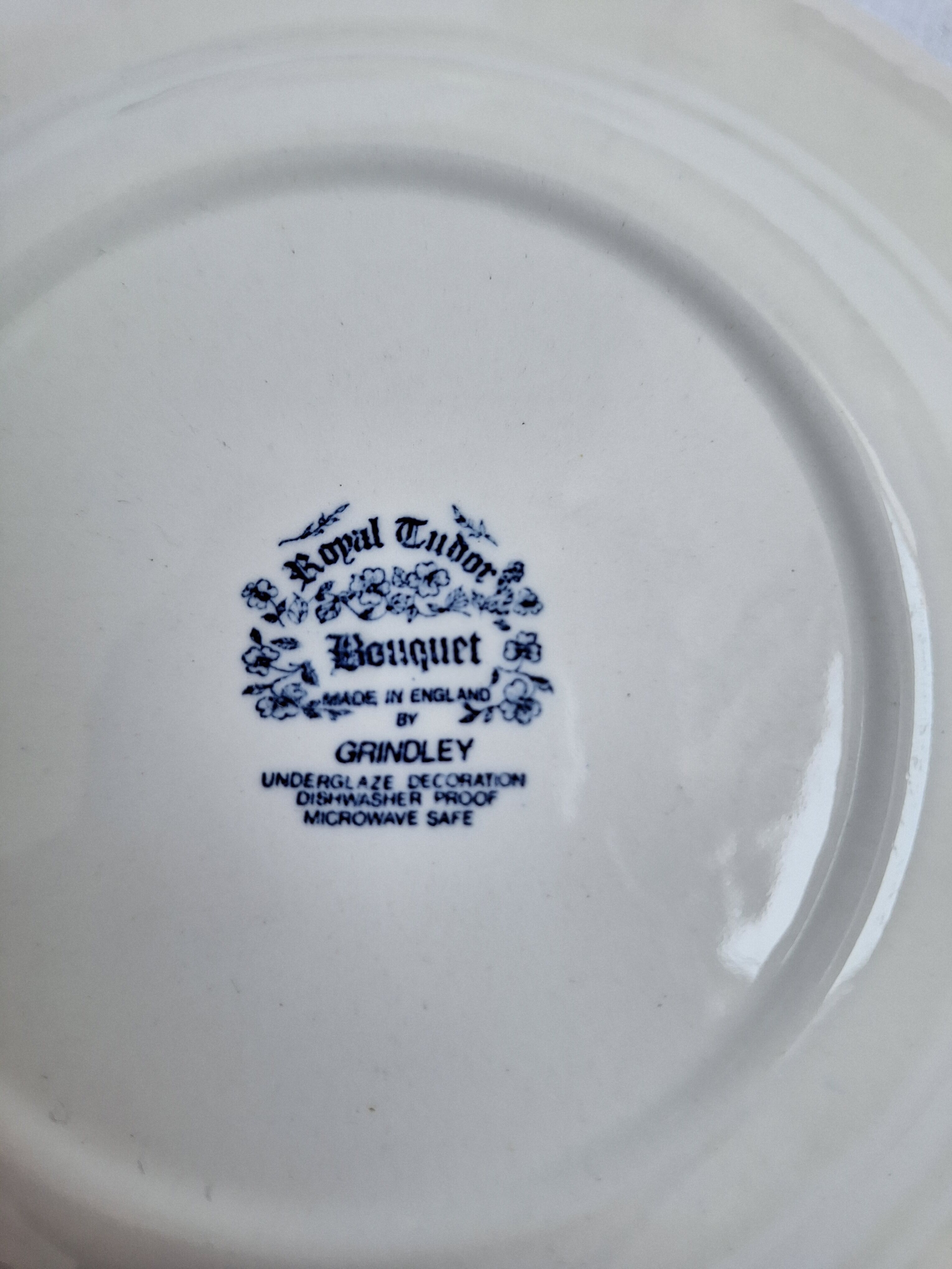Vintage Grindley plates