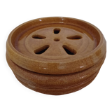 Onion pot. ceramic garlic and shallots