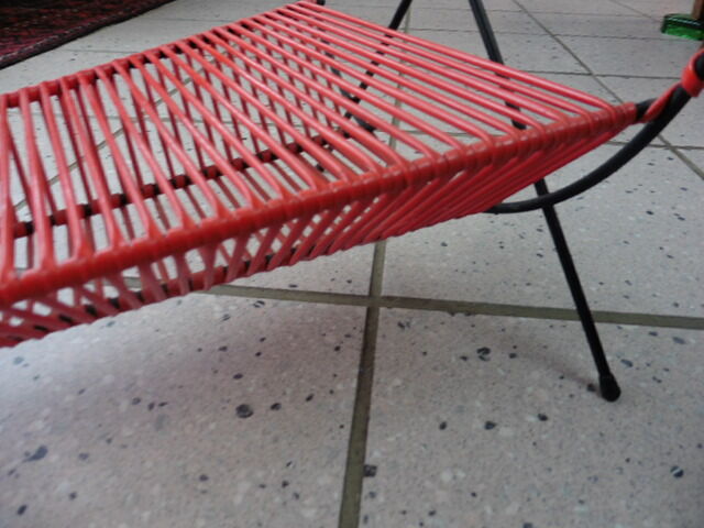 1960 vinyl record holder in red soubidou