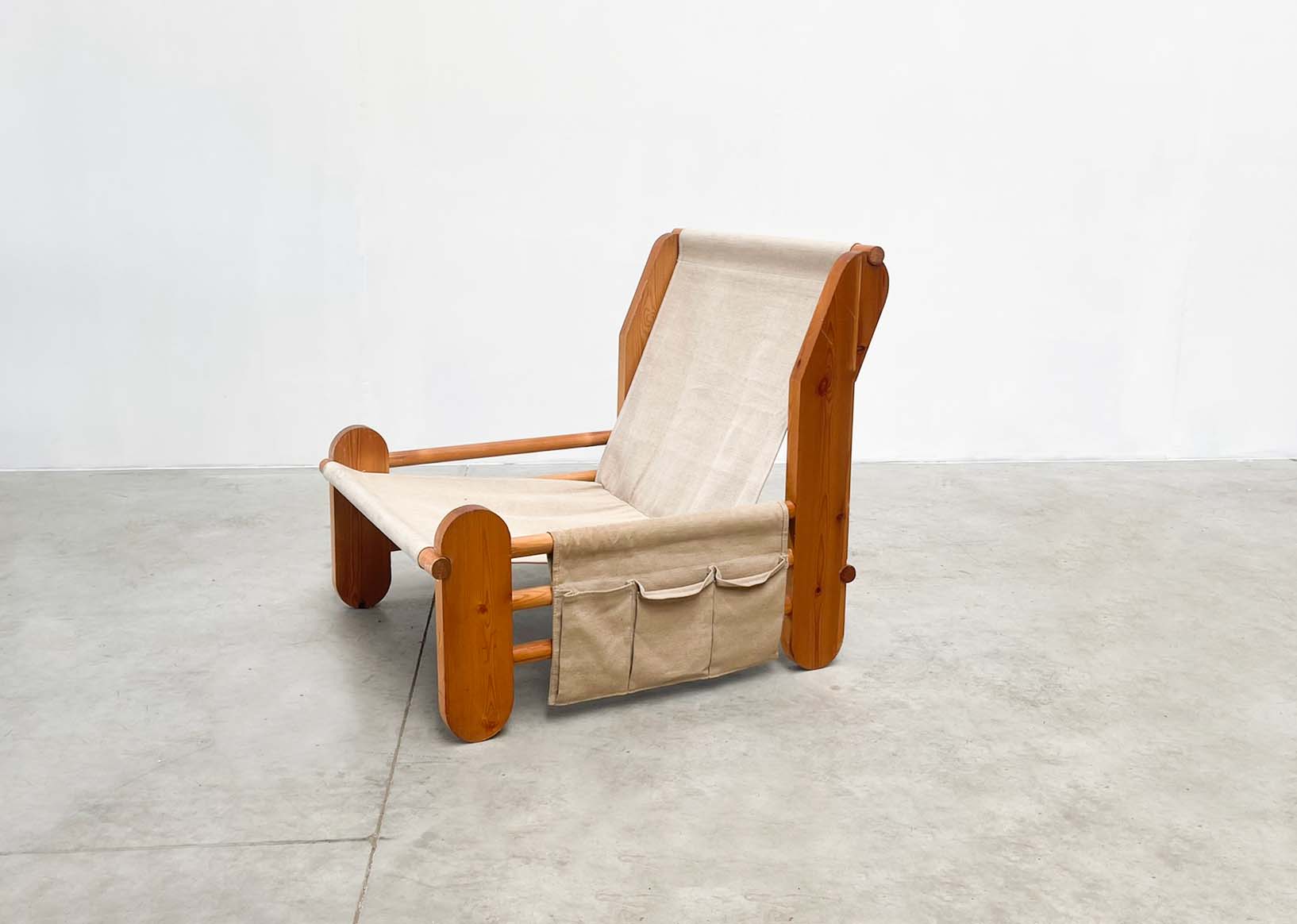 Sculptural oak easy chair