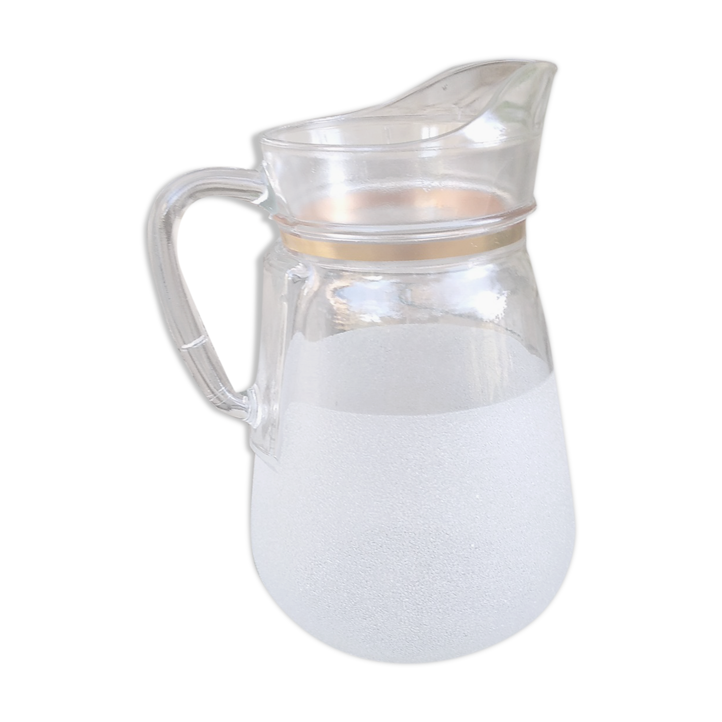 Jug in white granite