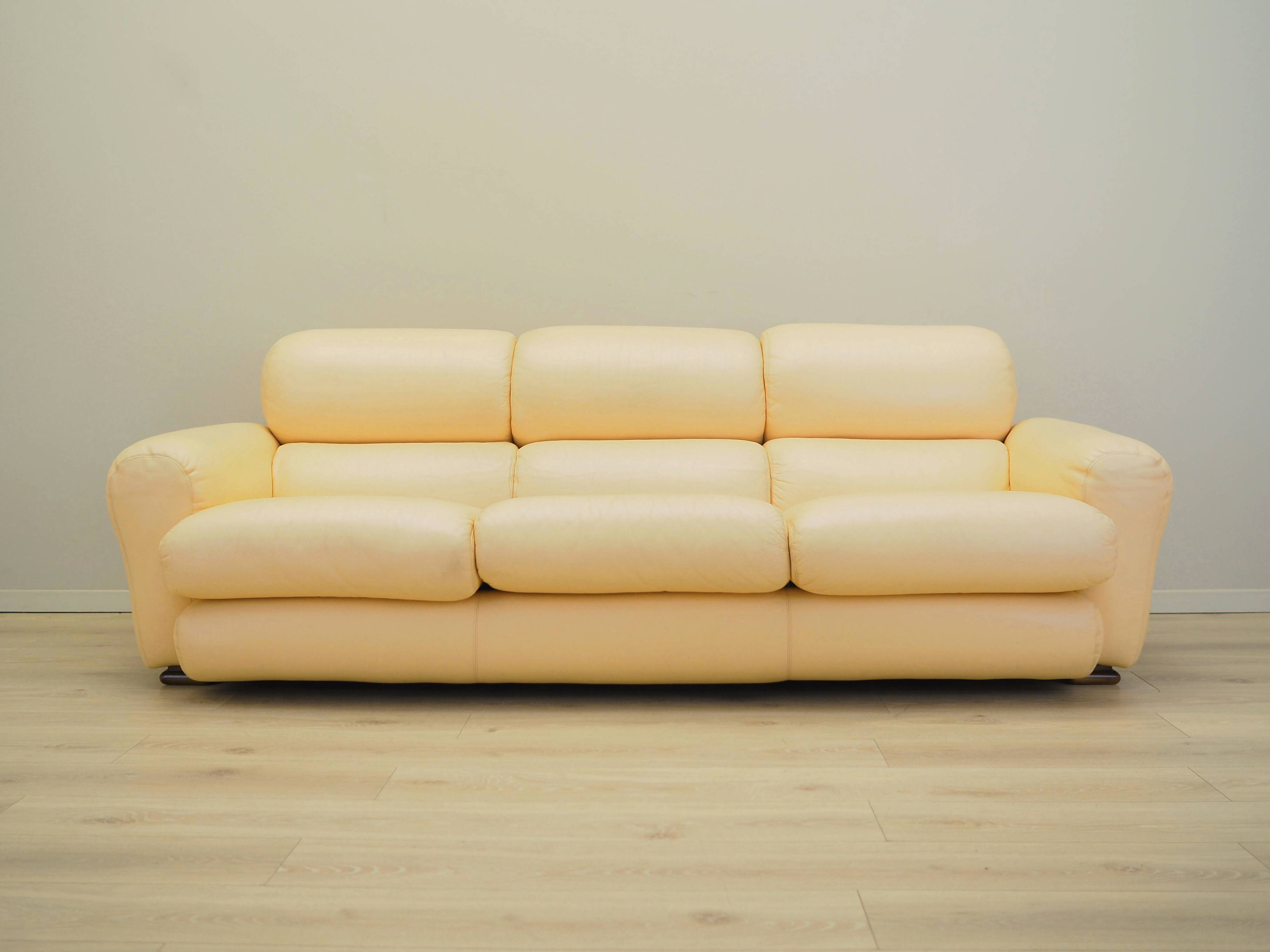 Leather sofa, Italian design, 1960s, production: Italy