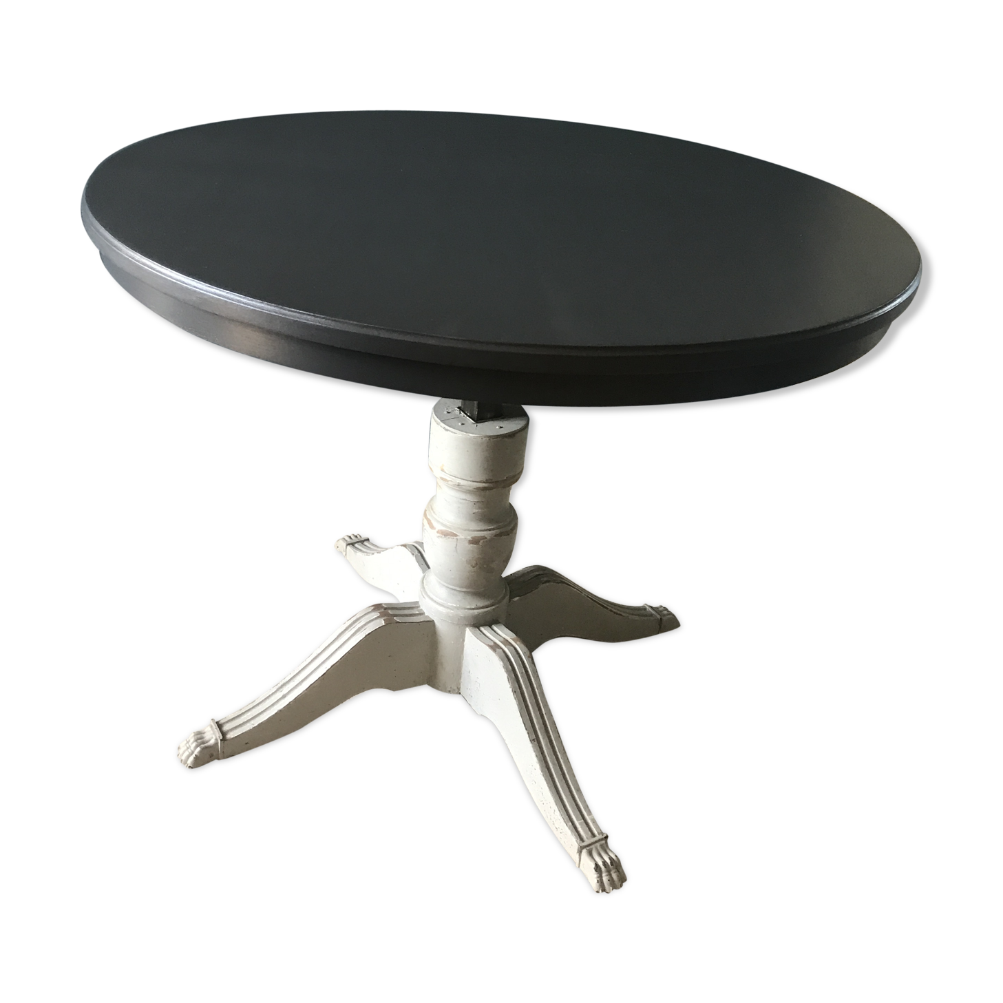 Old round dining table transformable central foot