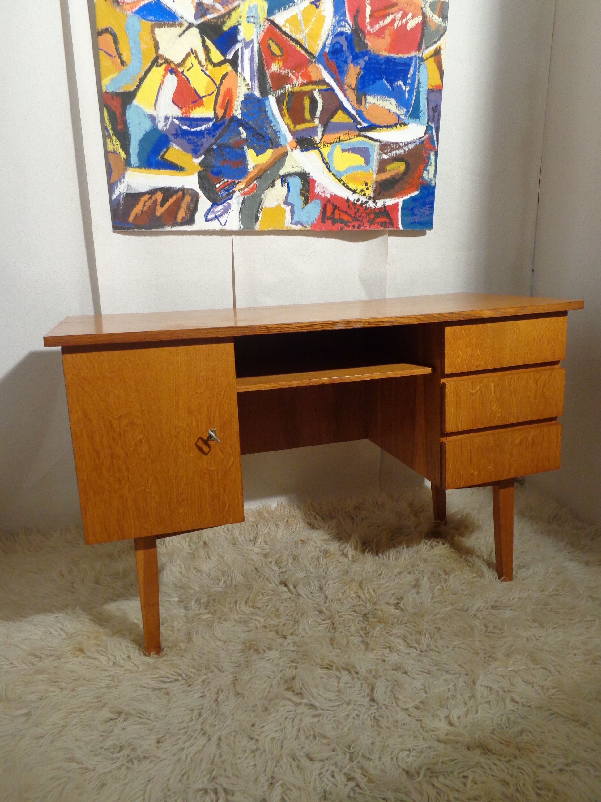 Vintage desk from the 60s in light wood