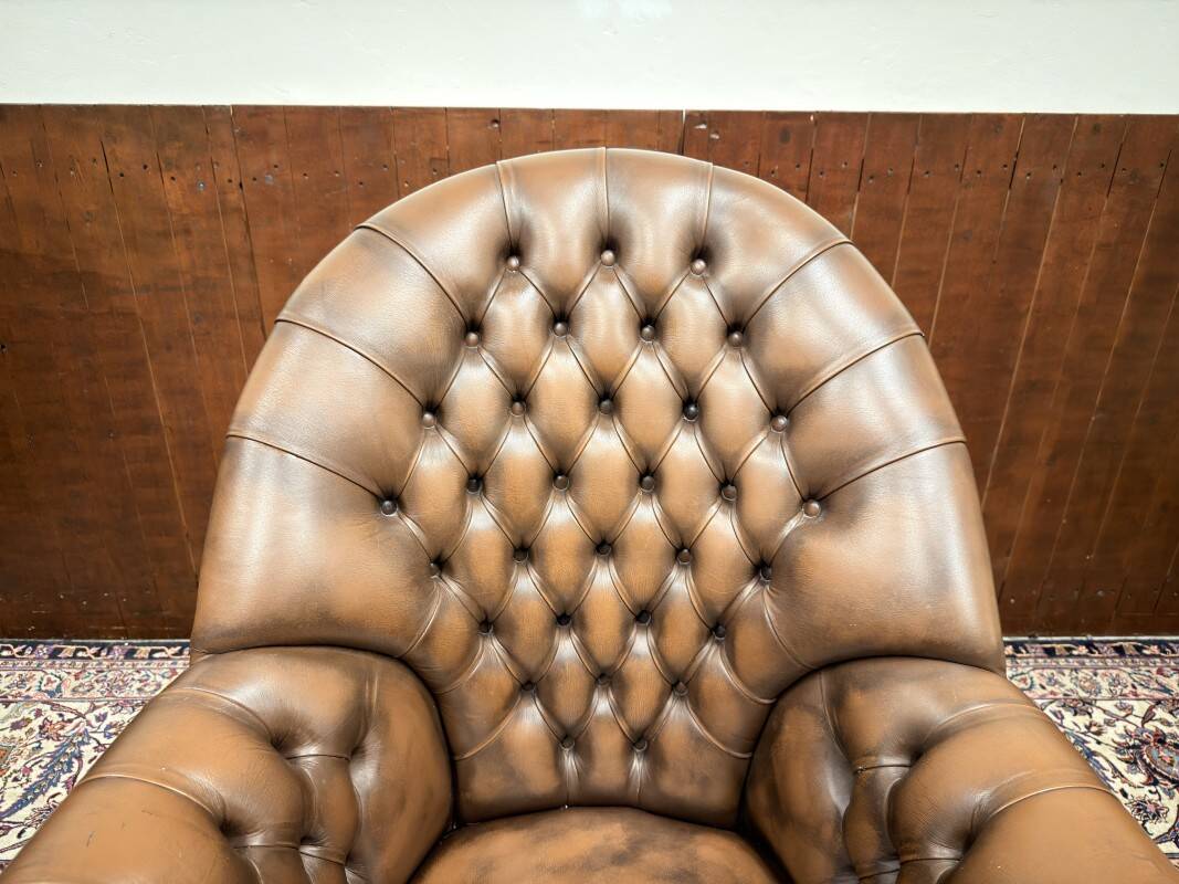 Classic English Chesterfield Director Chair Brown