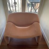 Pair of armchairs mod. F598 called "Groovy" Pierre Paulin 1964 - fabric of salmon origin
