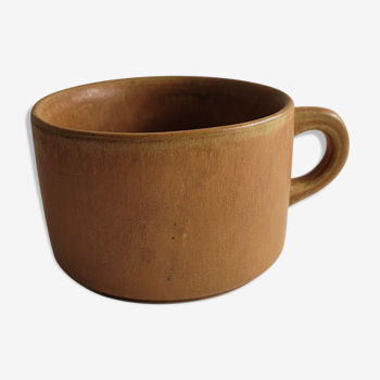 Cup with handle