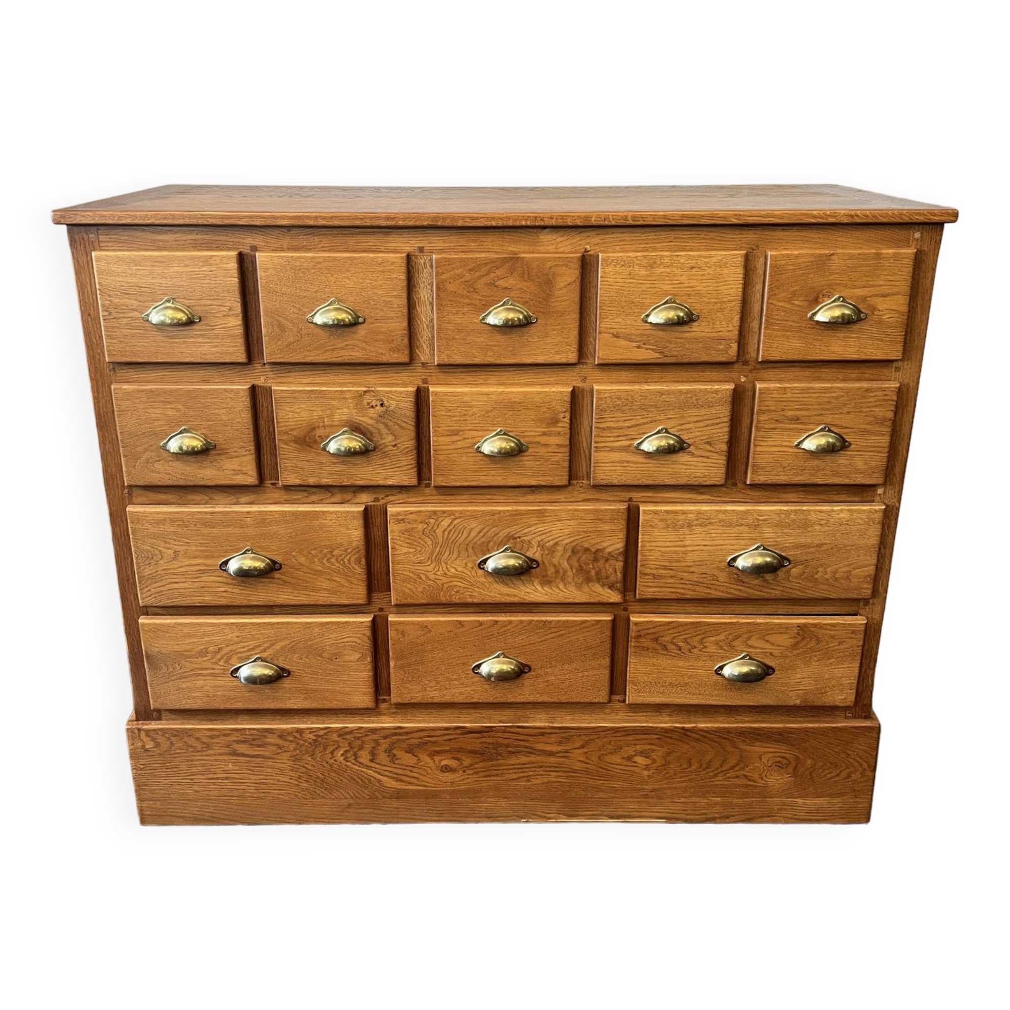 16 drawer counter in solid oak