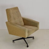 Fauteuil pivotant avec roulettes du milieu du siècle années 1970