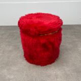 Chest stool in vintage red moumoute