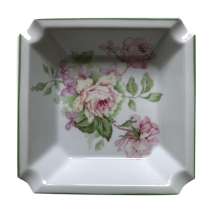 Cendrier en porcelaine ou vide-poche,