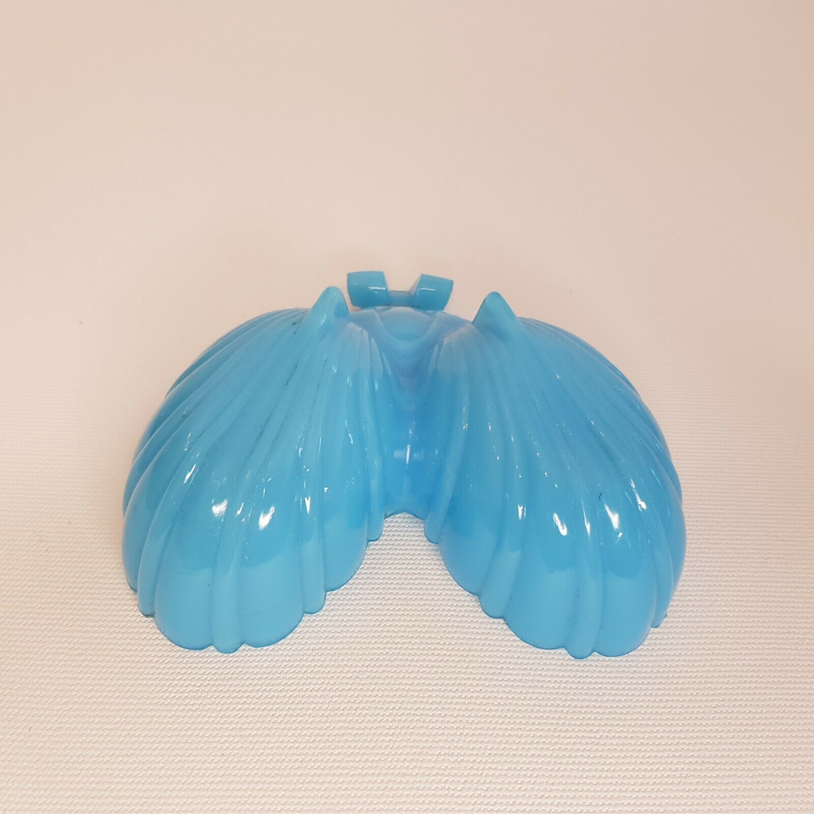 Saleron / blue opaline servant