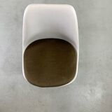 Eero Saarinen Tulip Dining Set with Swifel Chairs for Knoll International 1960s