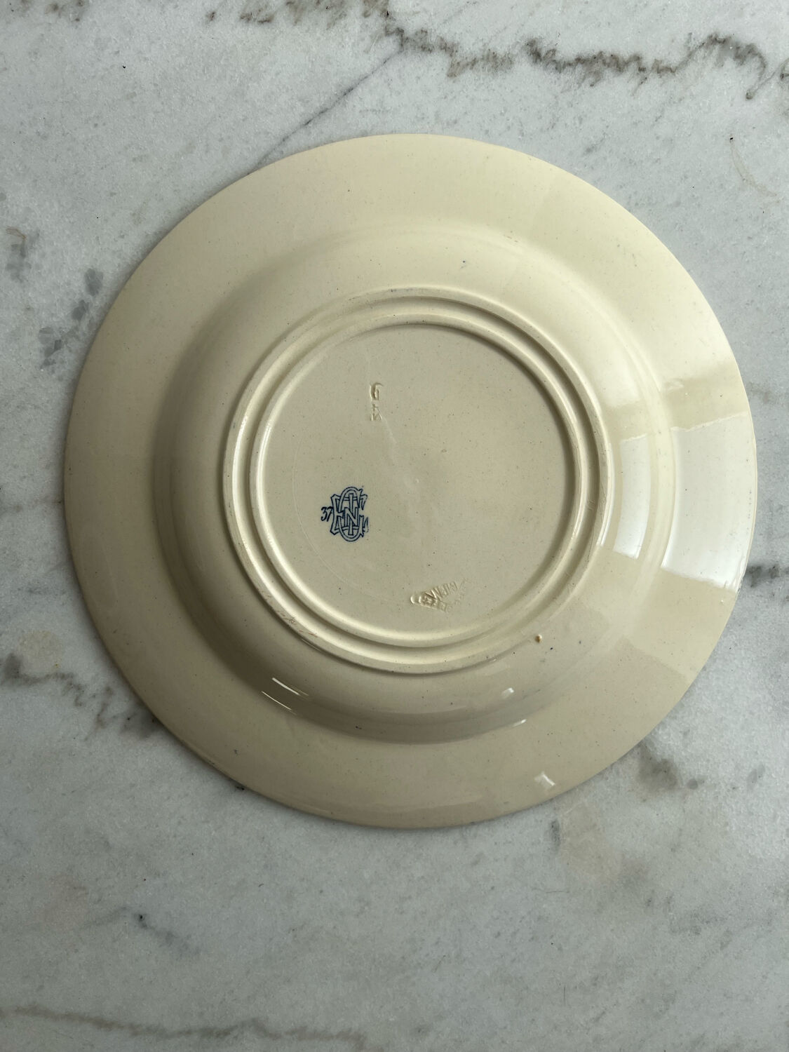 Set of 8 gien 1937 garland soup plates