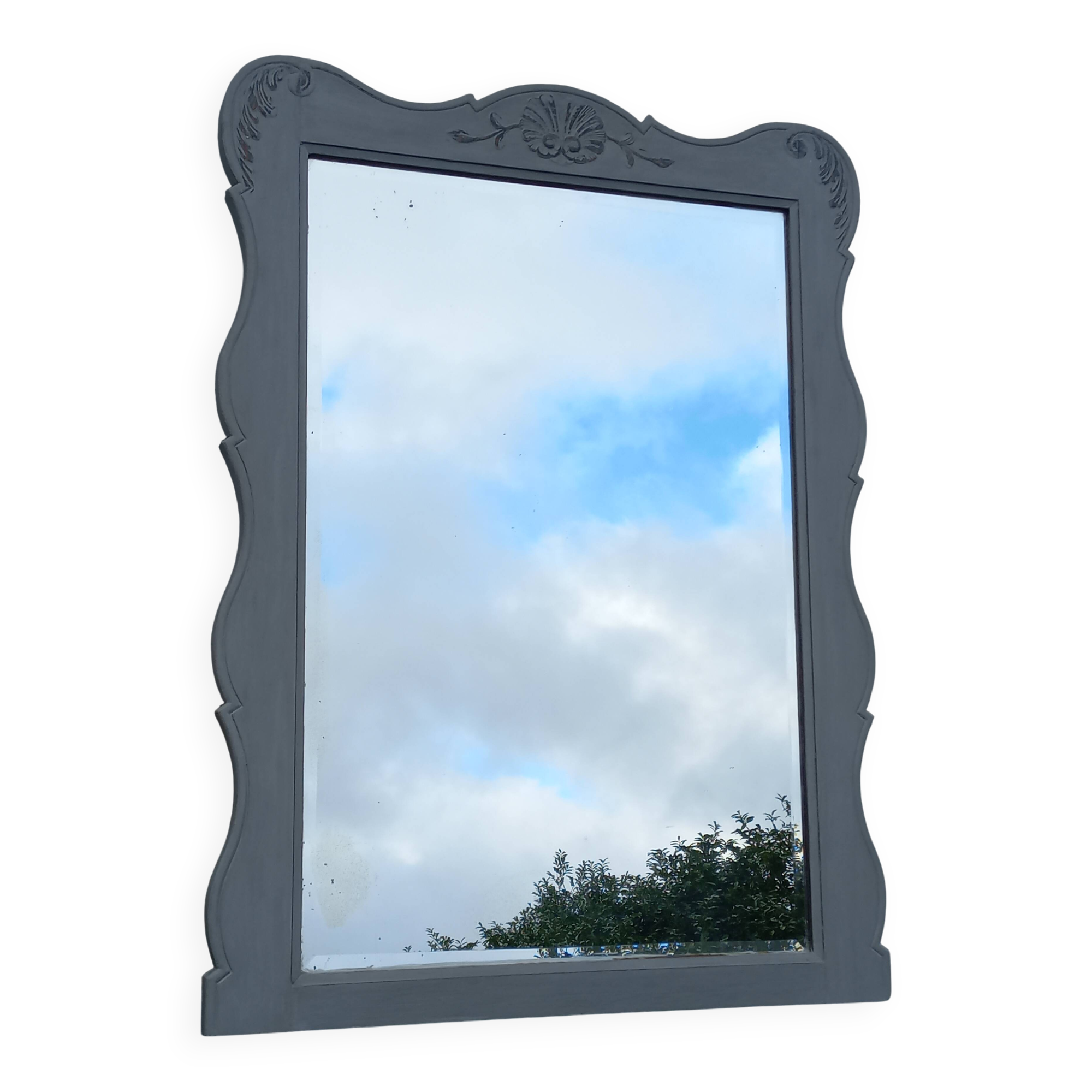 Antique Louis XV style mirror in solid oak with grey patina, 131cm.