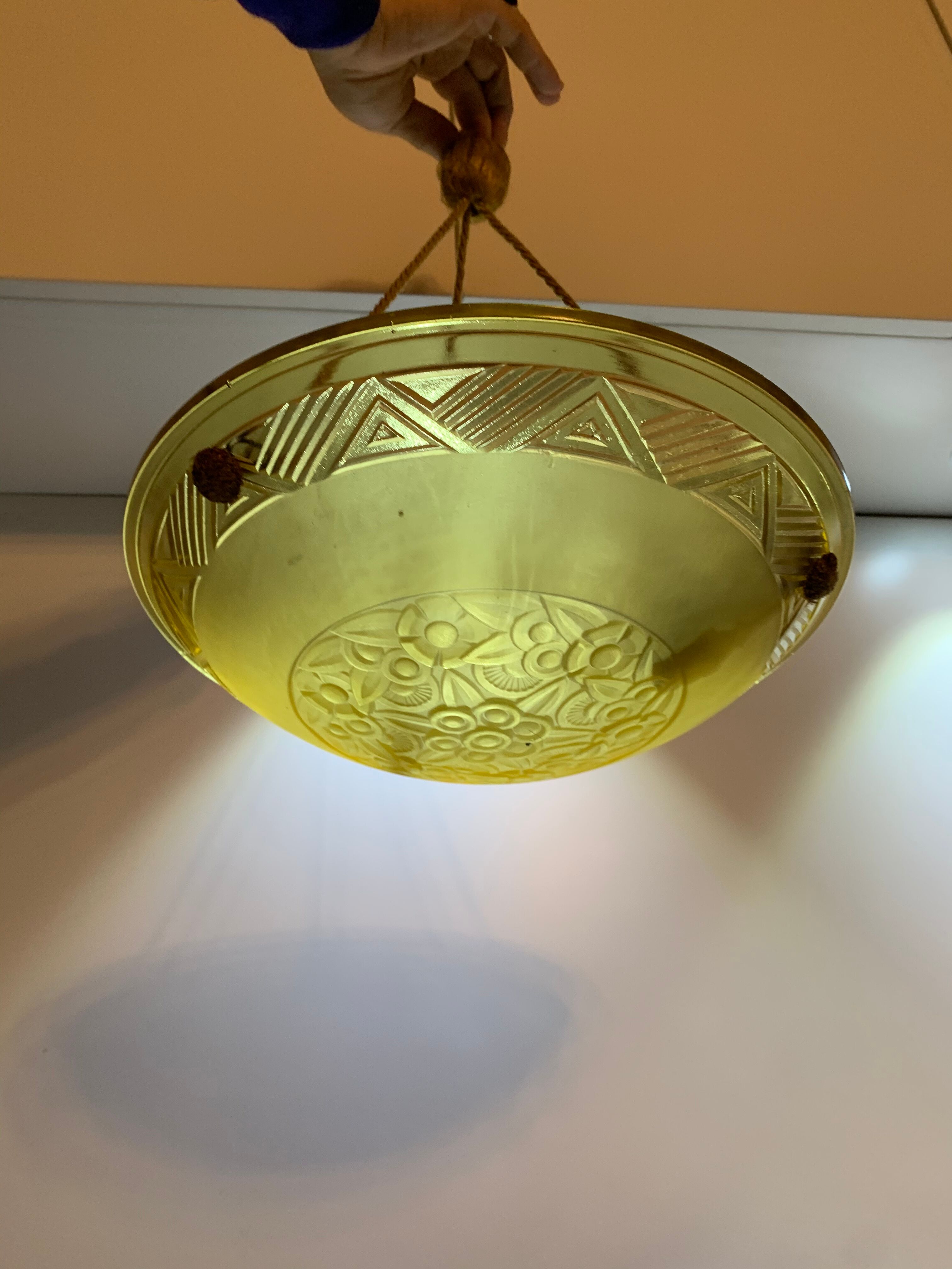 Art Deco illuminating vasque