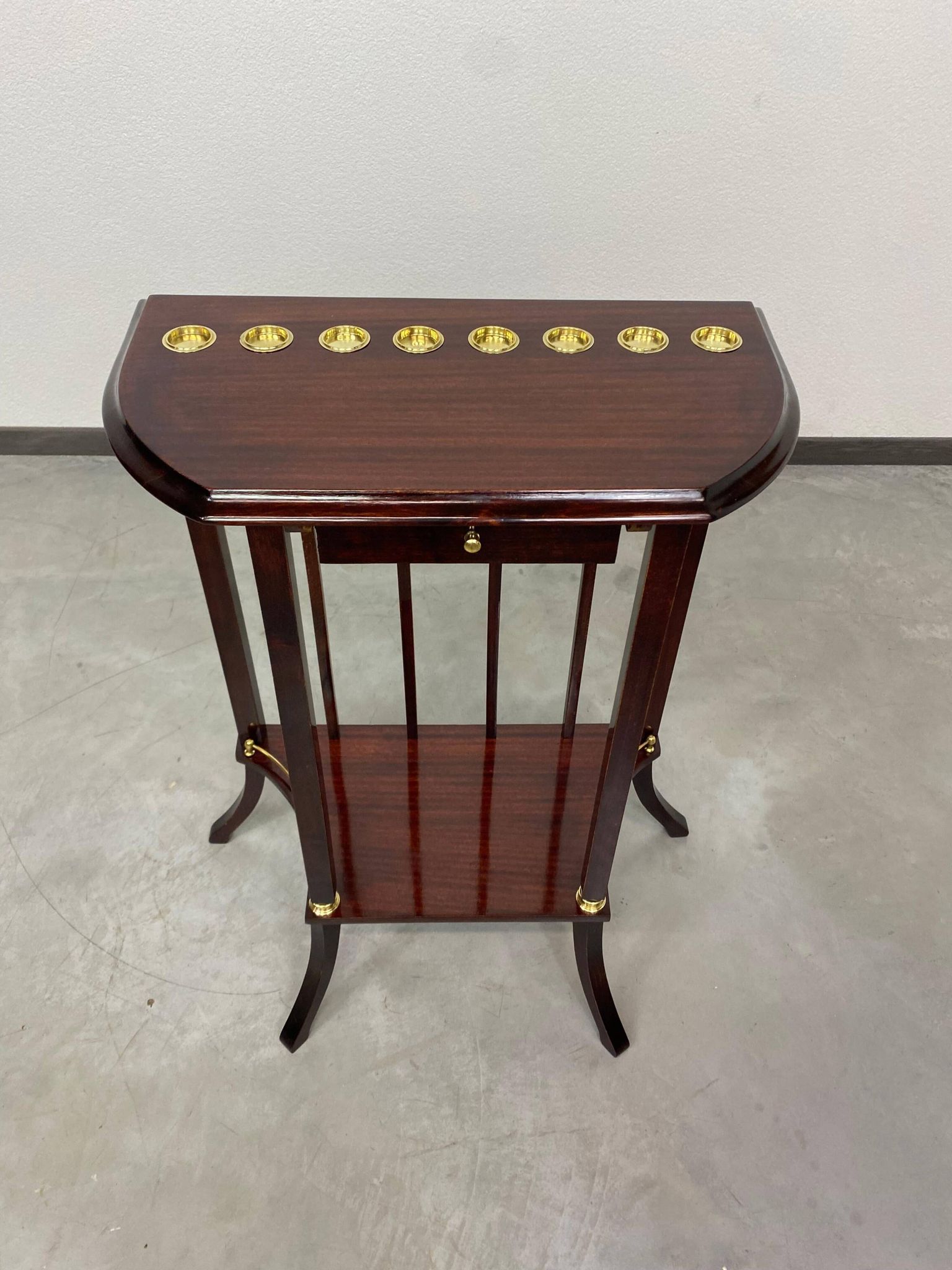 Table console extrêmement rare de la Sécession pour 8 bougies