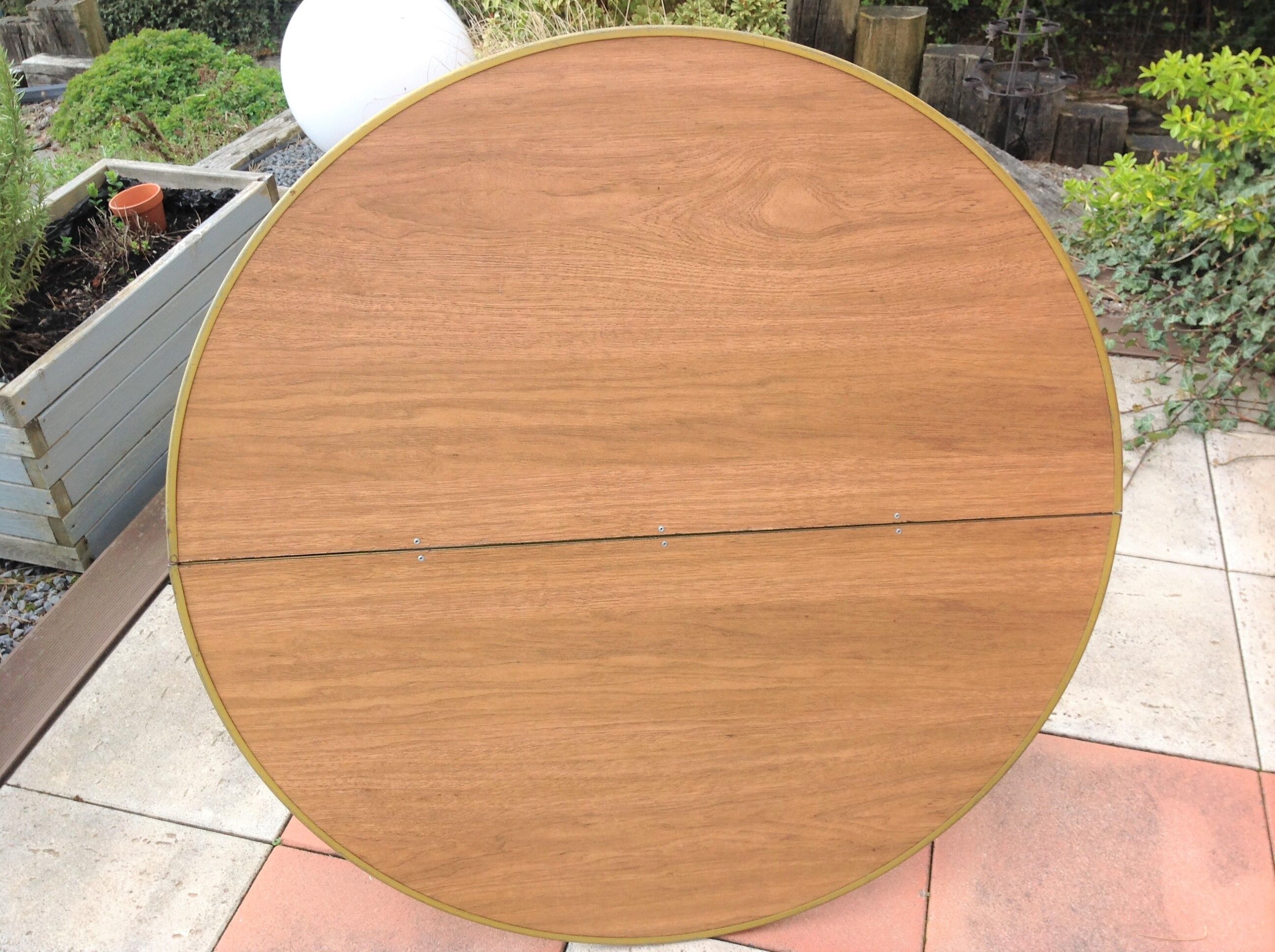 Round table Lafuma folding and adjustable in height / vintage years 60-70s