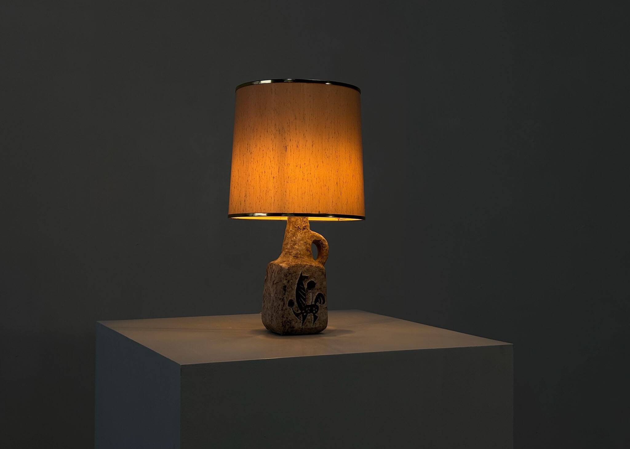 Ceramic French table lamp