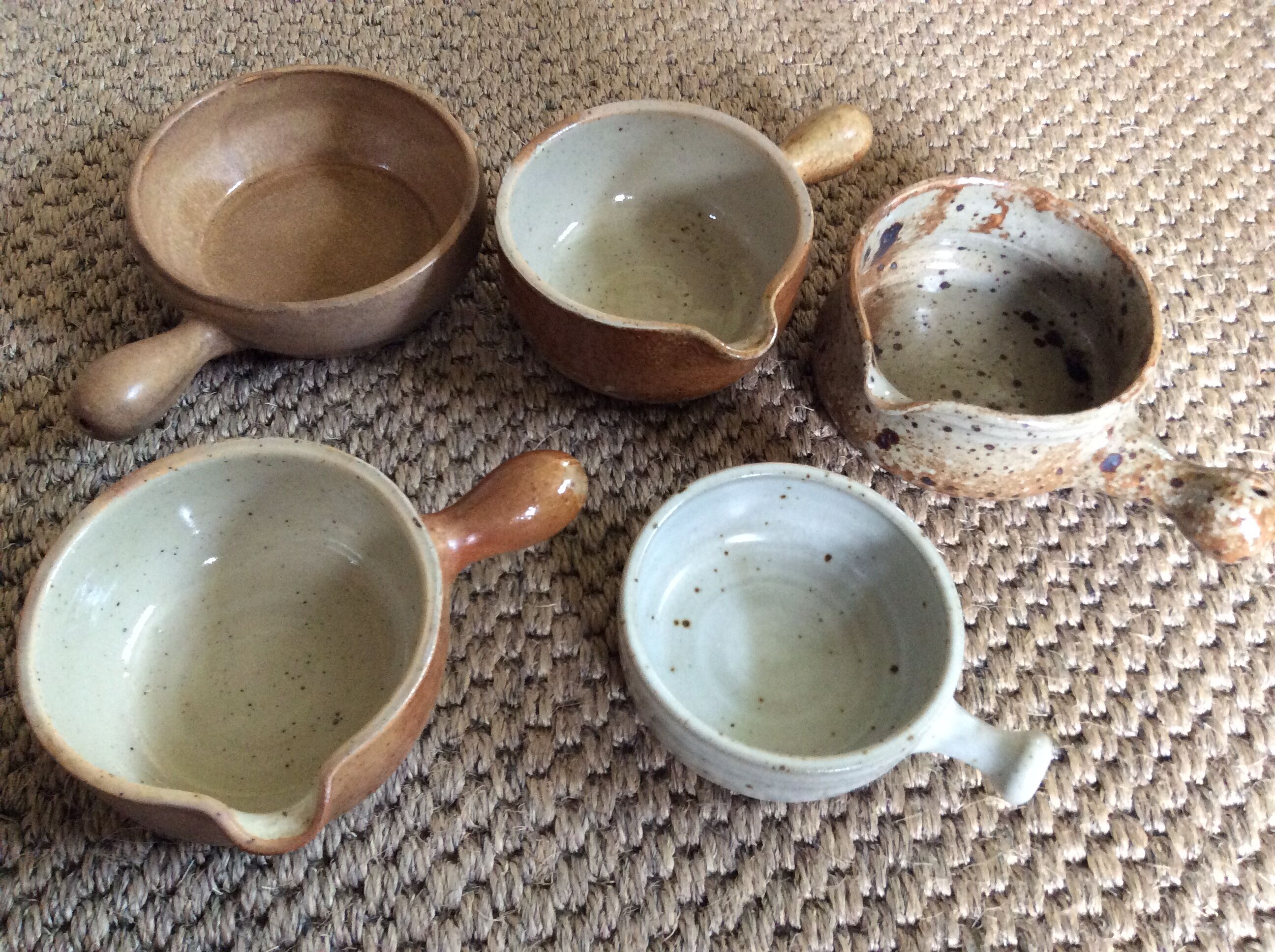 Set of 5 sandstone ramekins