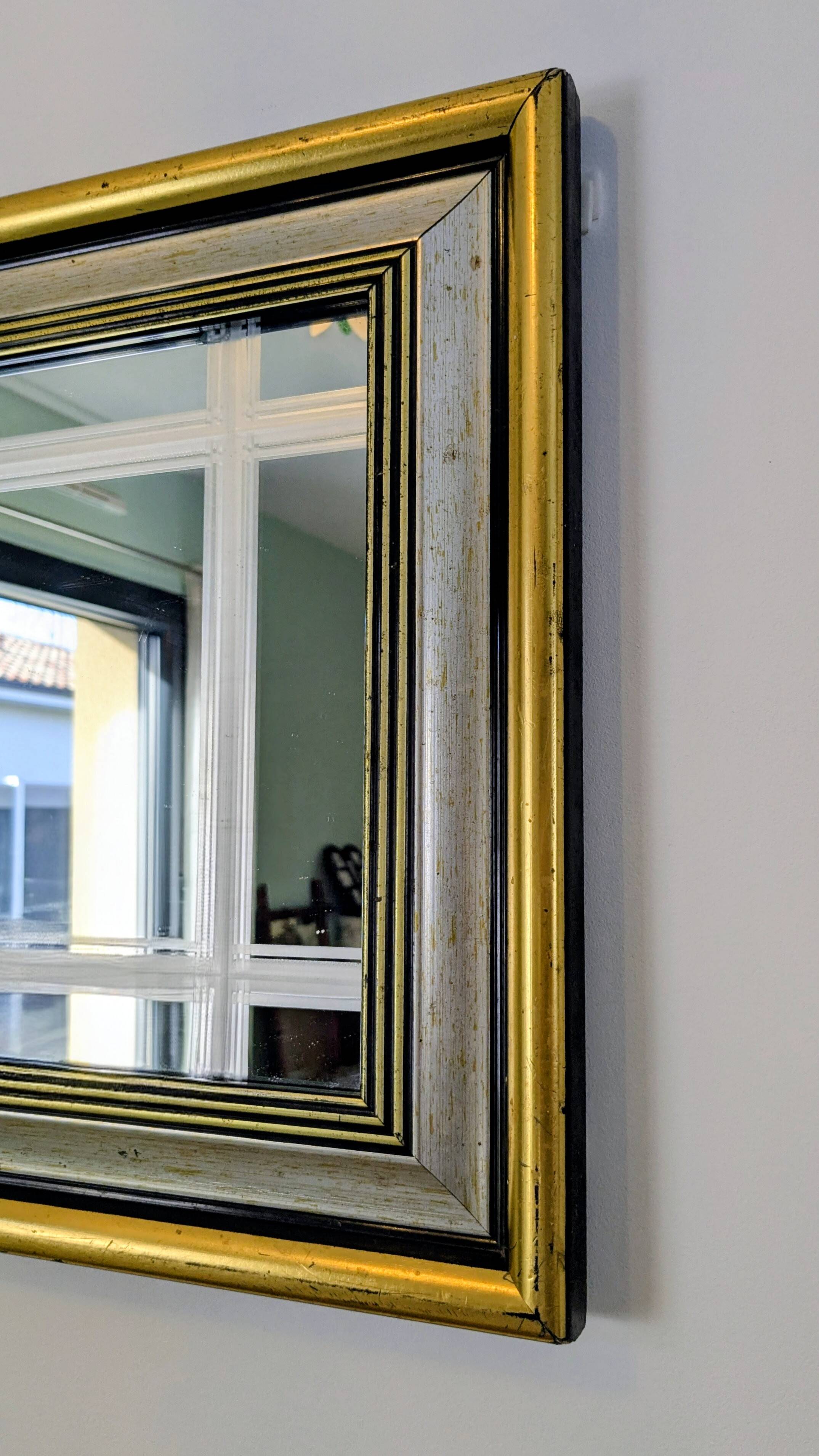 Antique mirror with a gold frame, classic elegance 49 x 38 cm