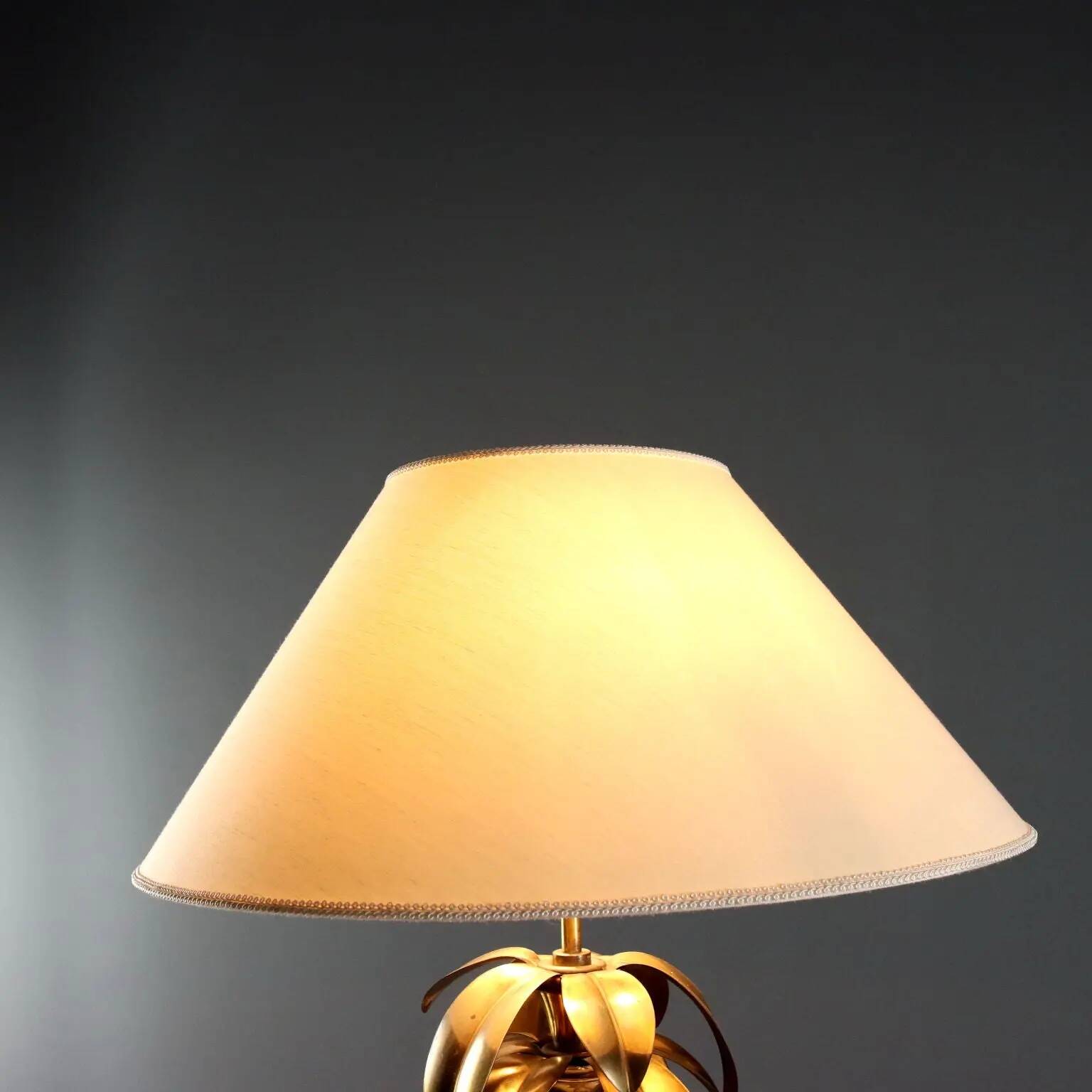 Lampe de table vintage en laiton et tissu, design, Italie, années 1970